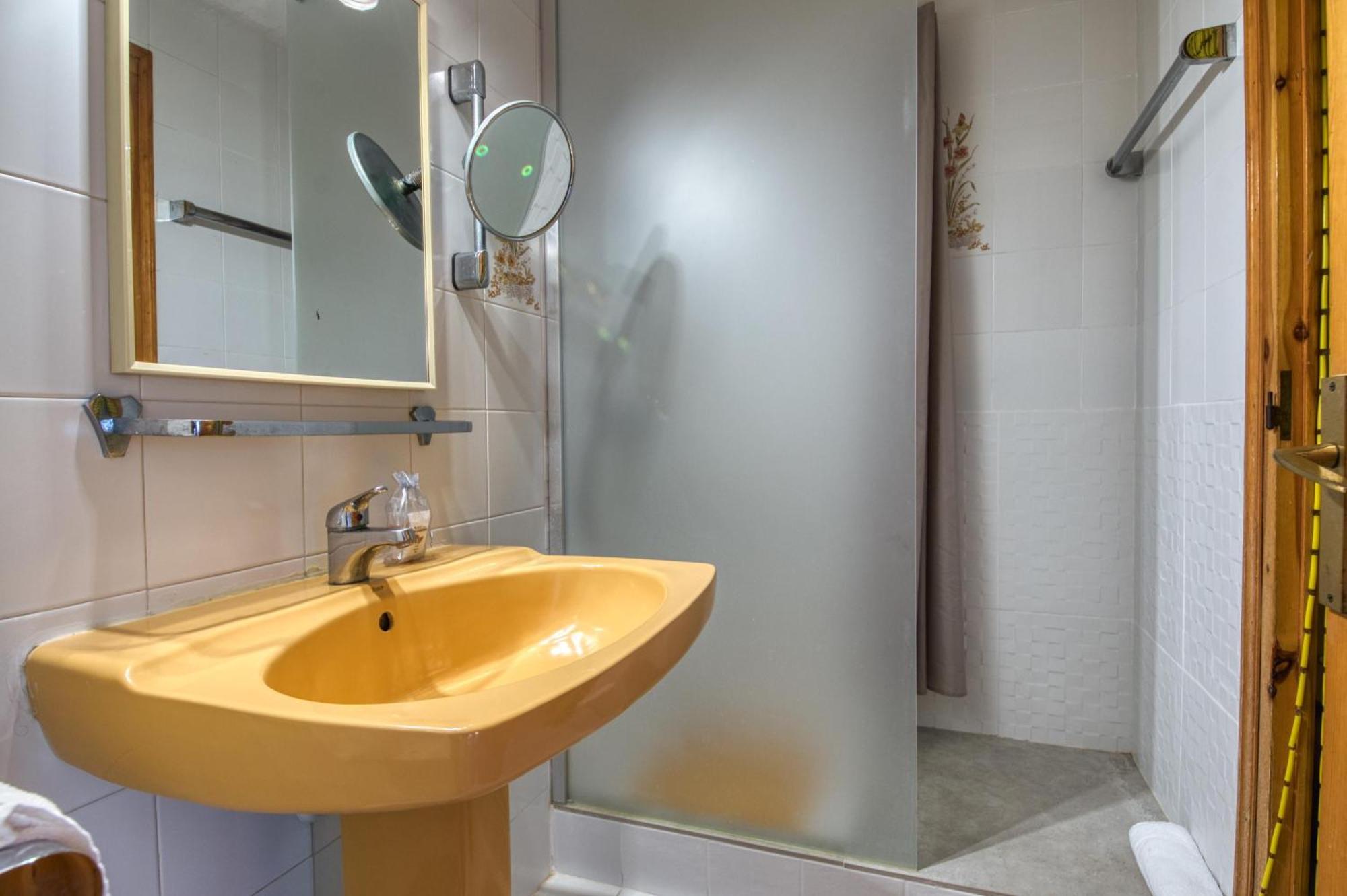 Apartaments Can Niell كاليلا دو بالافروجيل المظهر الخارجي الصورة